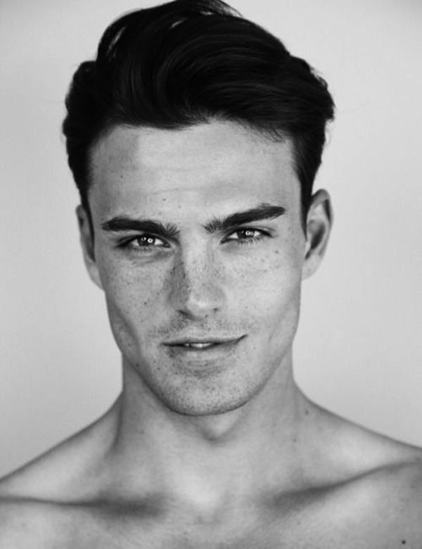 who dating garrett hedlund who dating garrett hedlund