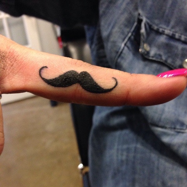 30 awesome finger tattoos that will subtly add creativity to your life 30 awesome finger tattoos that will subtly add creativity to your life
