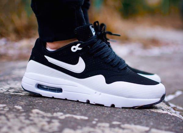 Nike Air Max 1 Ultra Essential Black/ Anthracite-White