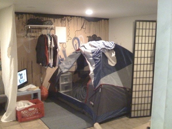 11 Depressing Apartments That Will Make You Never Want To