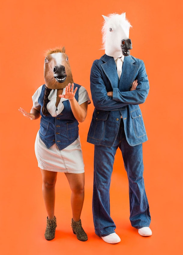 8 Easy DIY Halloween Costumes For Couples That Won't Make You Barf