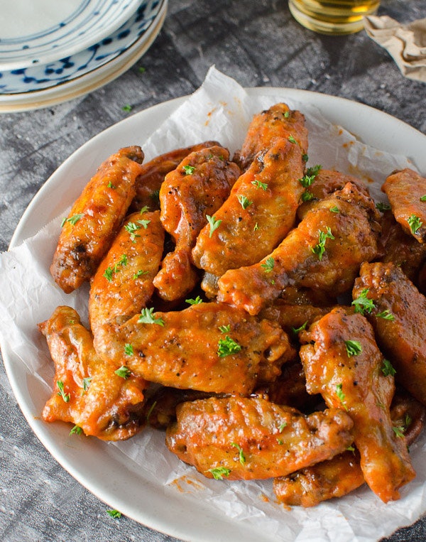 Aug 05, · Buffalo Wild Wings is definitely the best chain in all of America to get a beer, eat wings, and watch sports. There are 16 sauces and five dry rubs, so if you've ever looked at the menu and felt overwhelmed with options, I've got you covered.