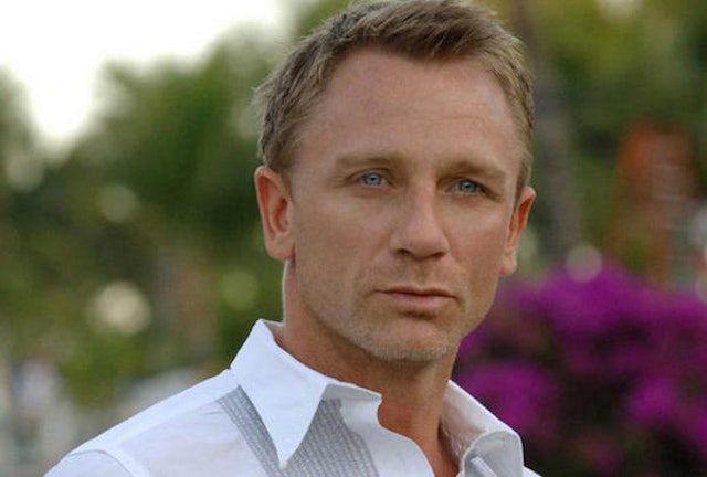 No One Talks About How Daniel Craig Does The 'Duck Face' All The Time ...