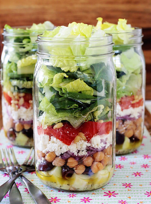 20 Healthy Mason Jar Lunches You Can Bring To Work In The New Year (Photos)