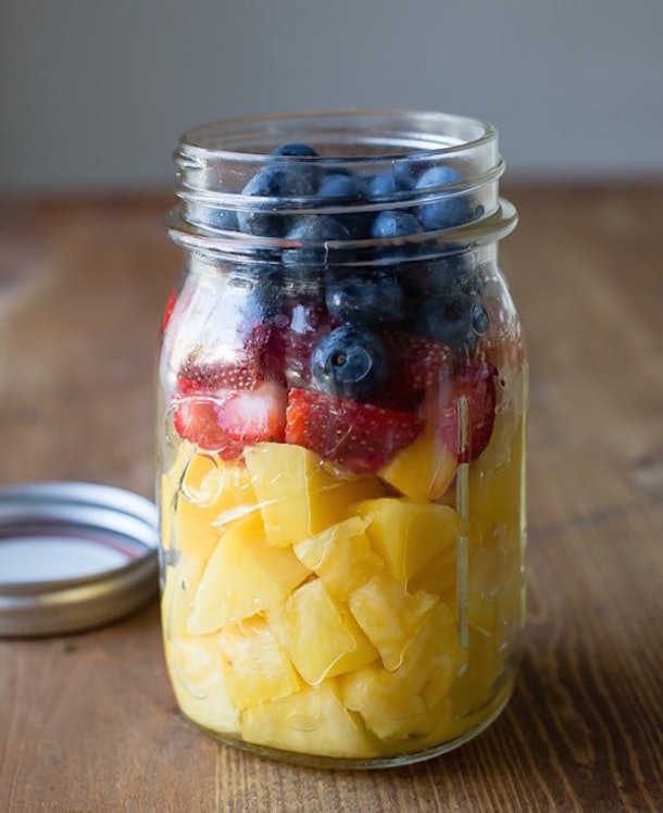 27 Healthy Mason Jar Breakfasts You Can Eat On The Go (Photos)