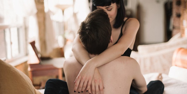 Elite daily dating a married man