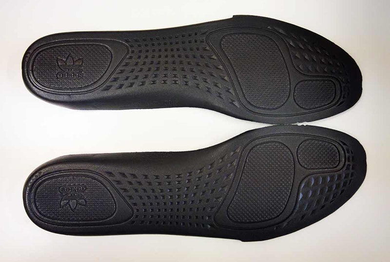 yeezy no insole