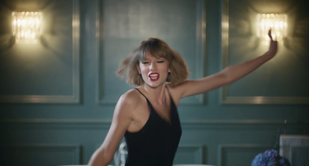 9 Times Taylor Swift's New Apple Commercial Perfectly Summed Up Your Day