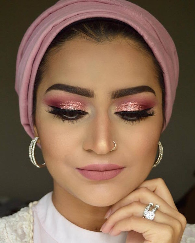 Pink Eye Makeup Is The Newest Beauty Trend