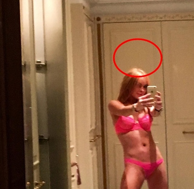 Lindsay Lohan Posts Pic In Lingerie For Halloween - 598 x 584 jpeg 61kB