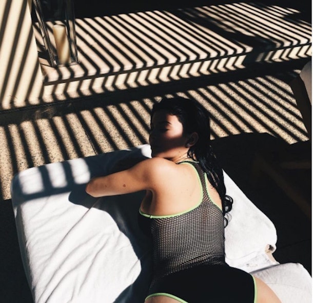 Kylie Jenner And Jordyn Woods Pose In Sexy Mesh Swimsuits - 610 x 589 jpeg 92kB