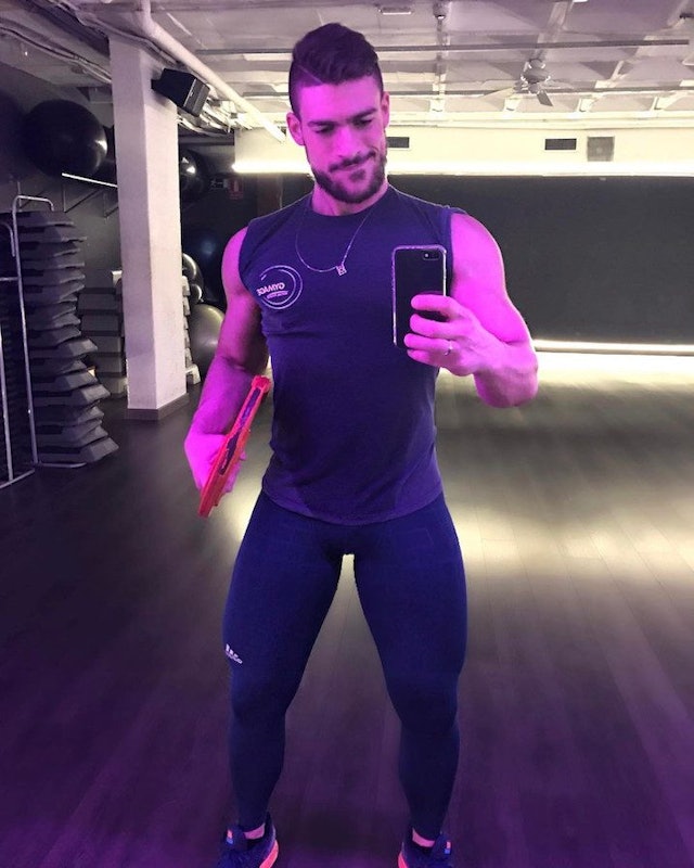 Spanish Man Has Been Dubbed World's Hottest Male Nurse - 640 x 800 jpeg 82kB