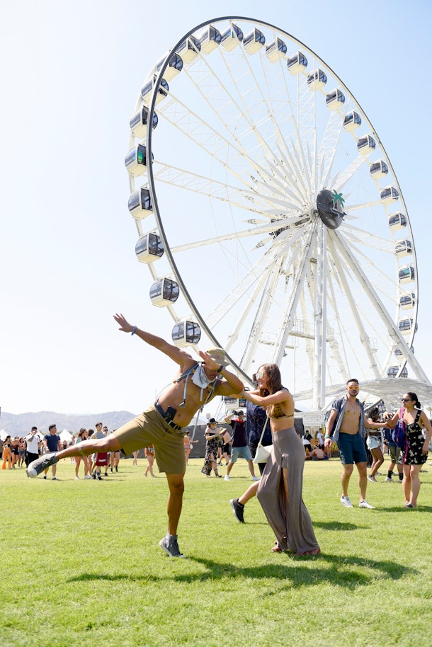 28 Instagram Captions For Coachella Ferris Wheel Pics & Capturing The