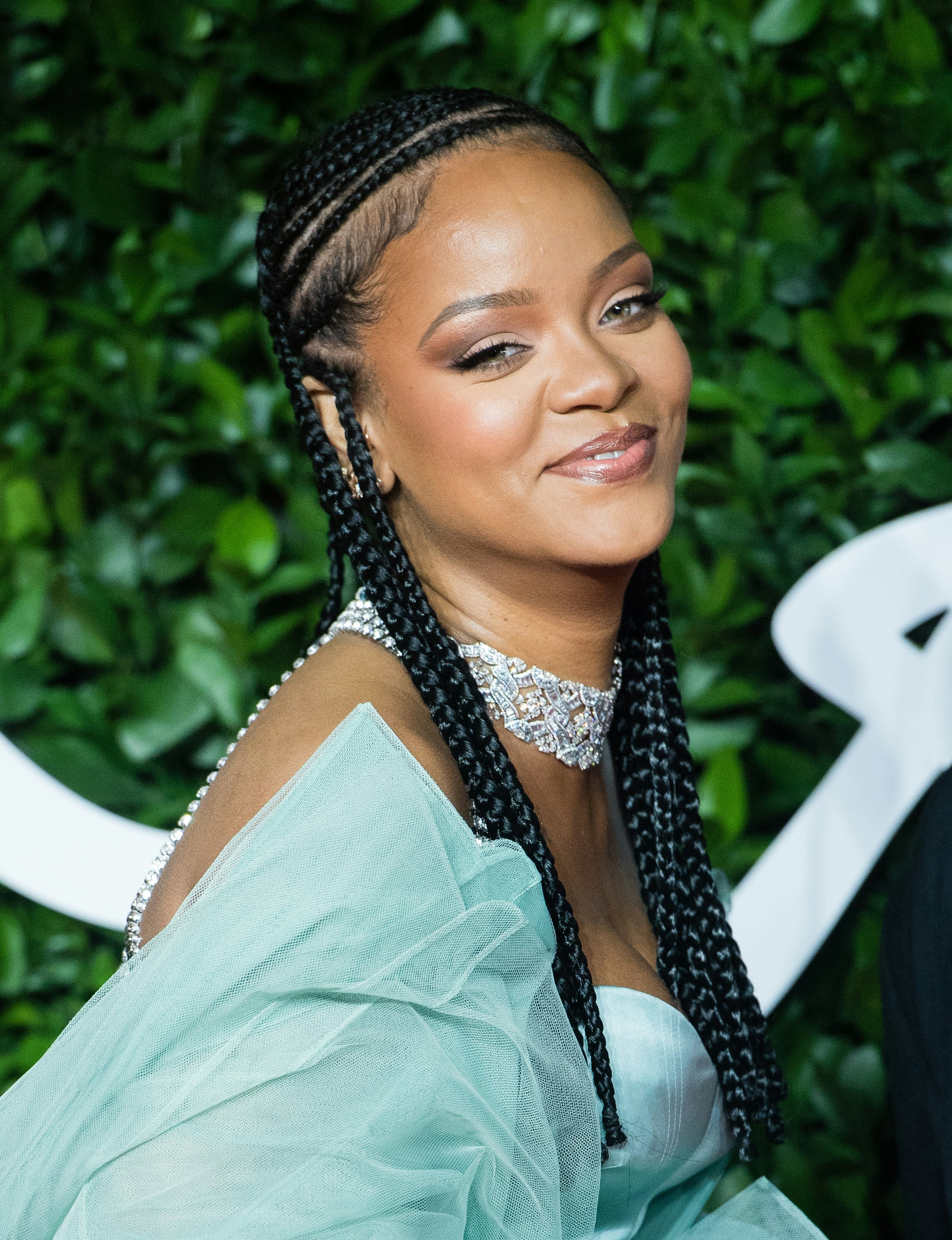 Rihanna's Zodiac Sign Says She’s The Ultimate Romantic As A Partner
