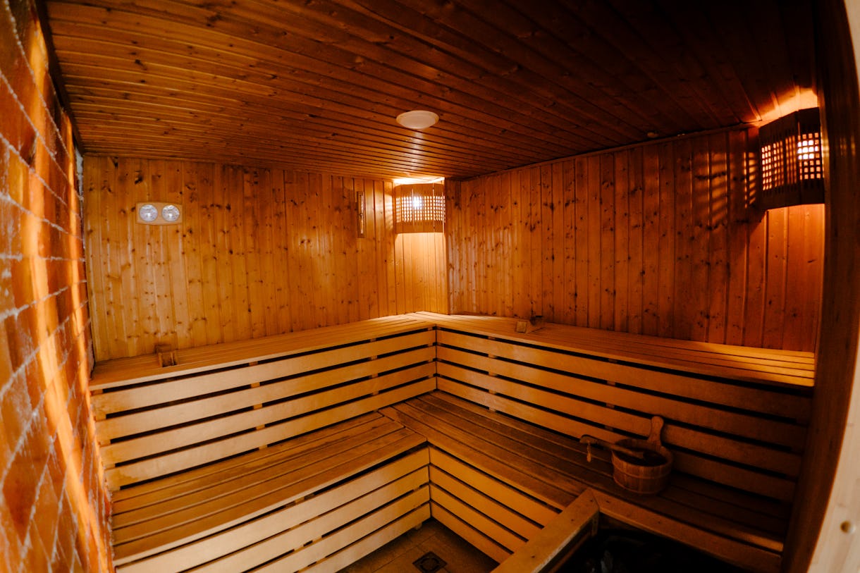 I Tried Lady Gaga's Sauna & Ice Bath Ritual — Watch As I Dive In