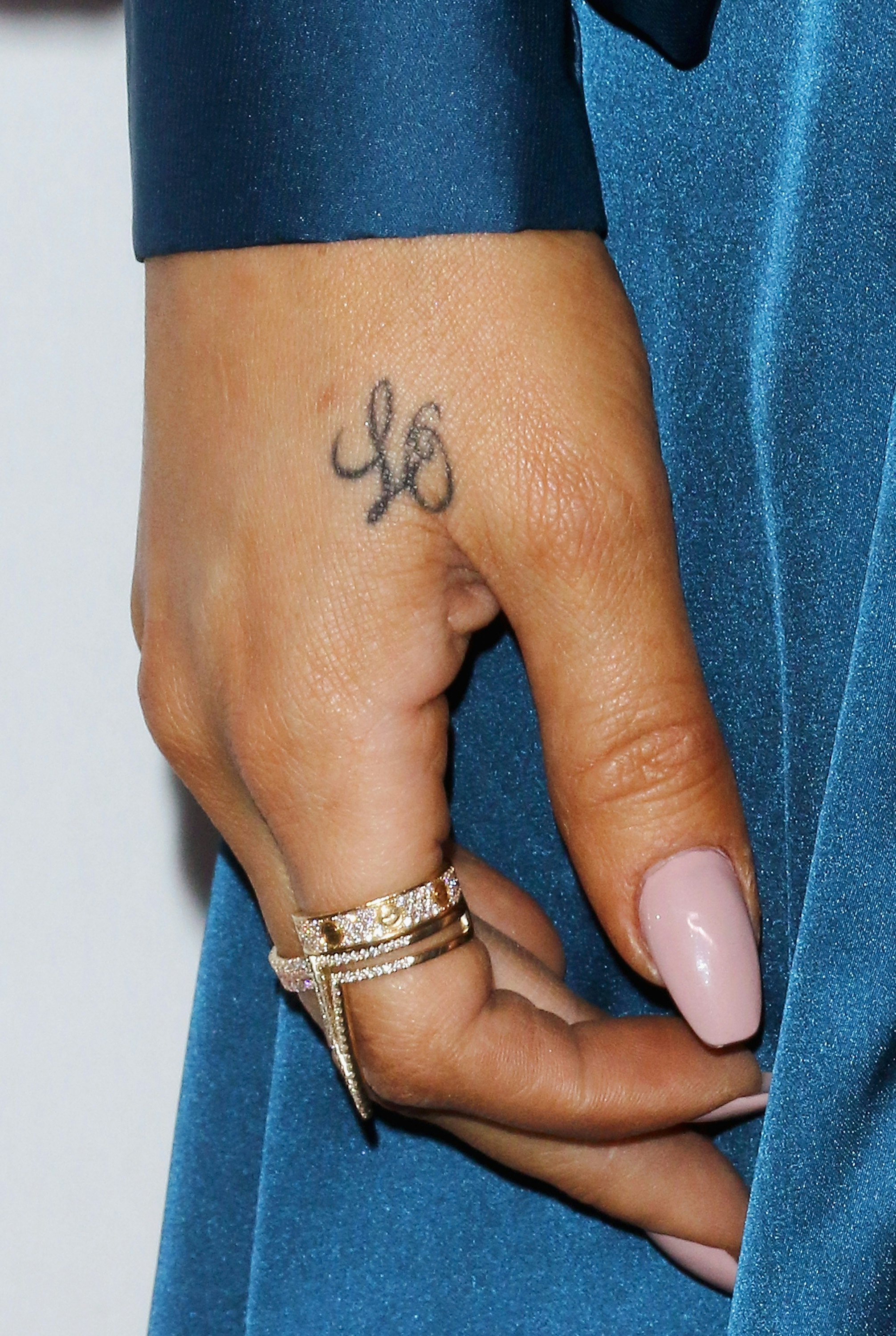 How Many Tattoos Does Khloé Kardashian Have 1 Of Them Was Removed 
