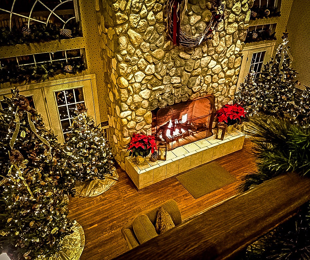 The Christmas Farm Inn Is Festive Lodging That’s Available All Year Long