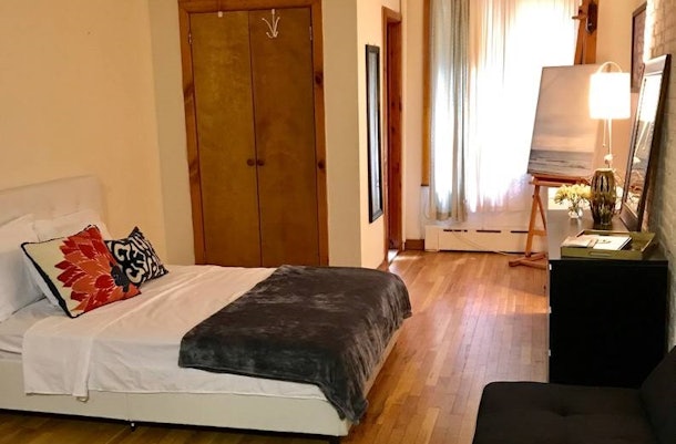 If You Love Gossip Girl You Ll Want To Stay In These 10 Airbnbs