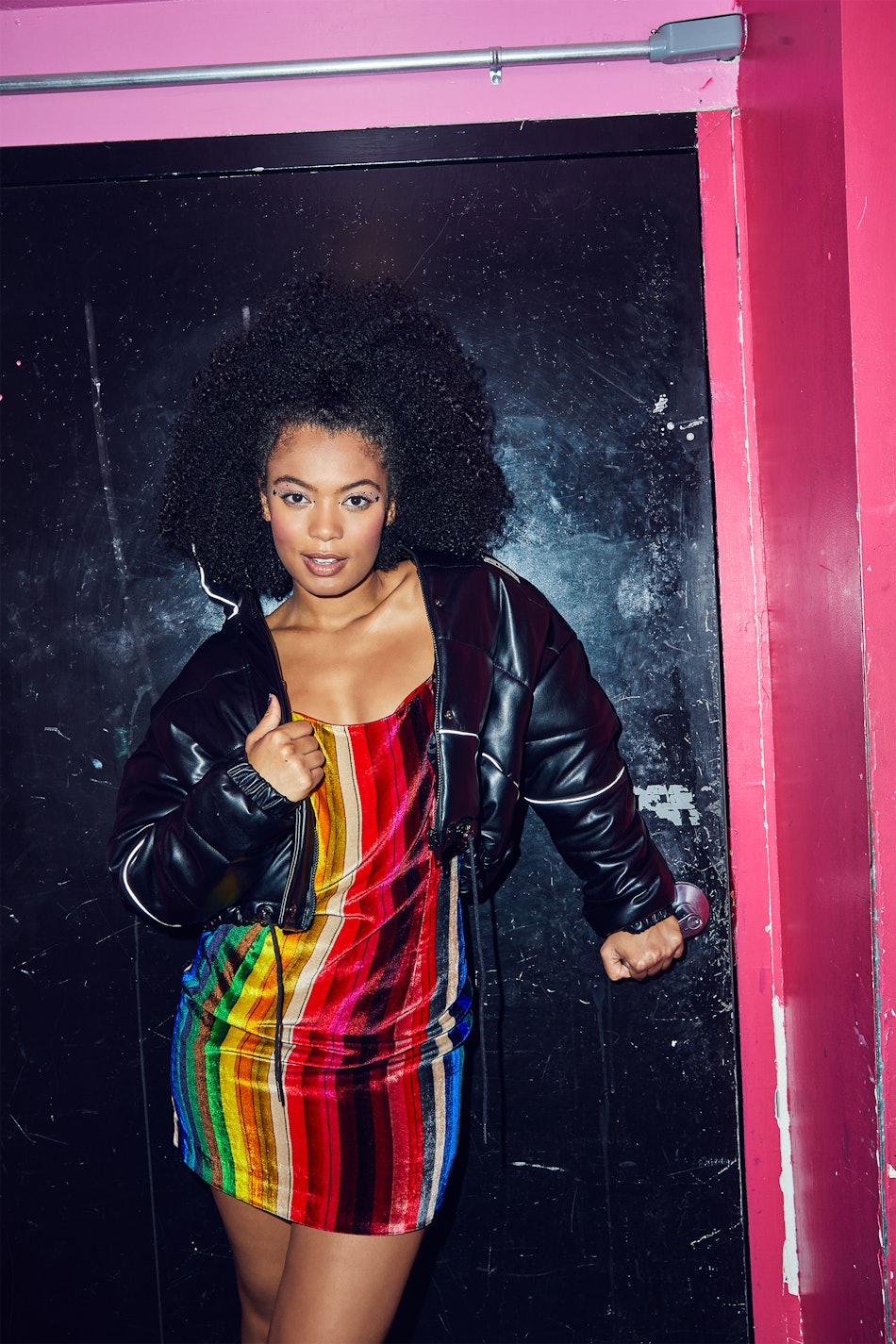 Jaz Sinclair Doesn T Need To Predict The Future Because