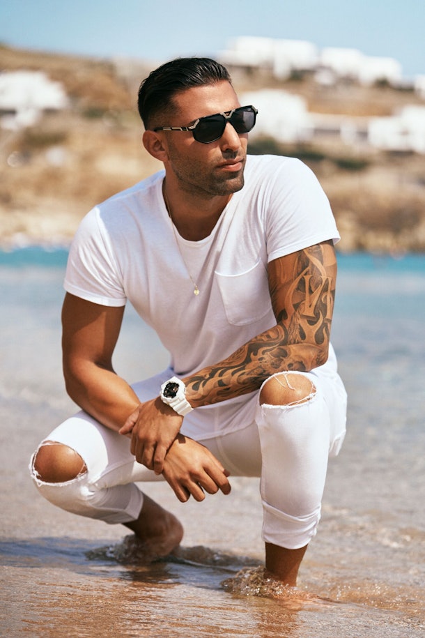 The Full Trailer For Lindsay Lohan S Beach Club Shows