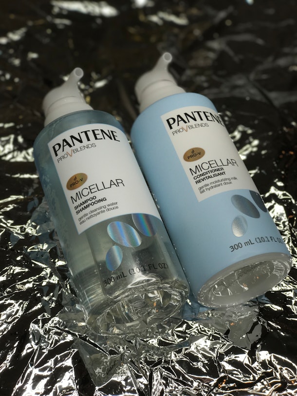 This Pantene Micellar Shampoo Review Proves That Micellar Water Leaves