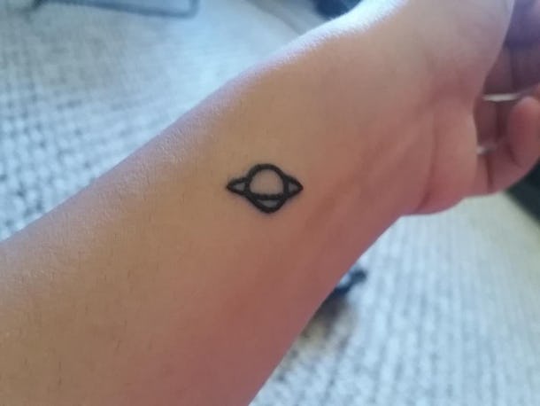11 Minimalistic Tattoo Ideas You Ll Love If You Re Obsessed With The Zodiac