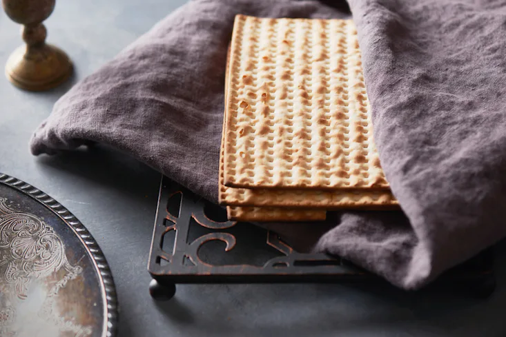 wealthy woman dating site