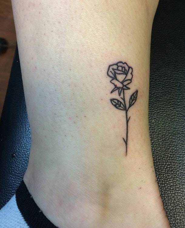 Get 7 Subtle Flower Tattoos You Ll Want To Get With Your Bestie For Android Get Wallpaper 7 Subtle Flower Tattoos You Ll Want To Get With Your Bestie For Android