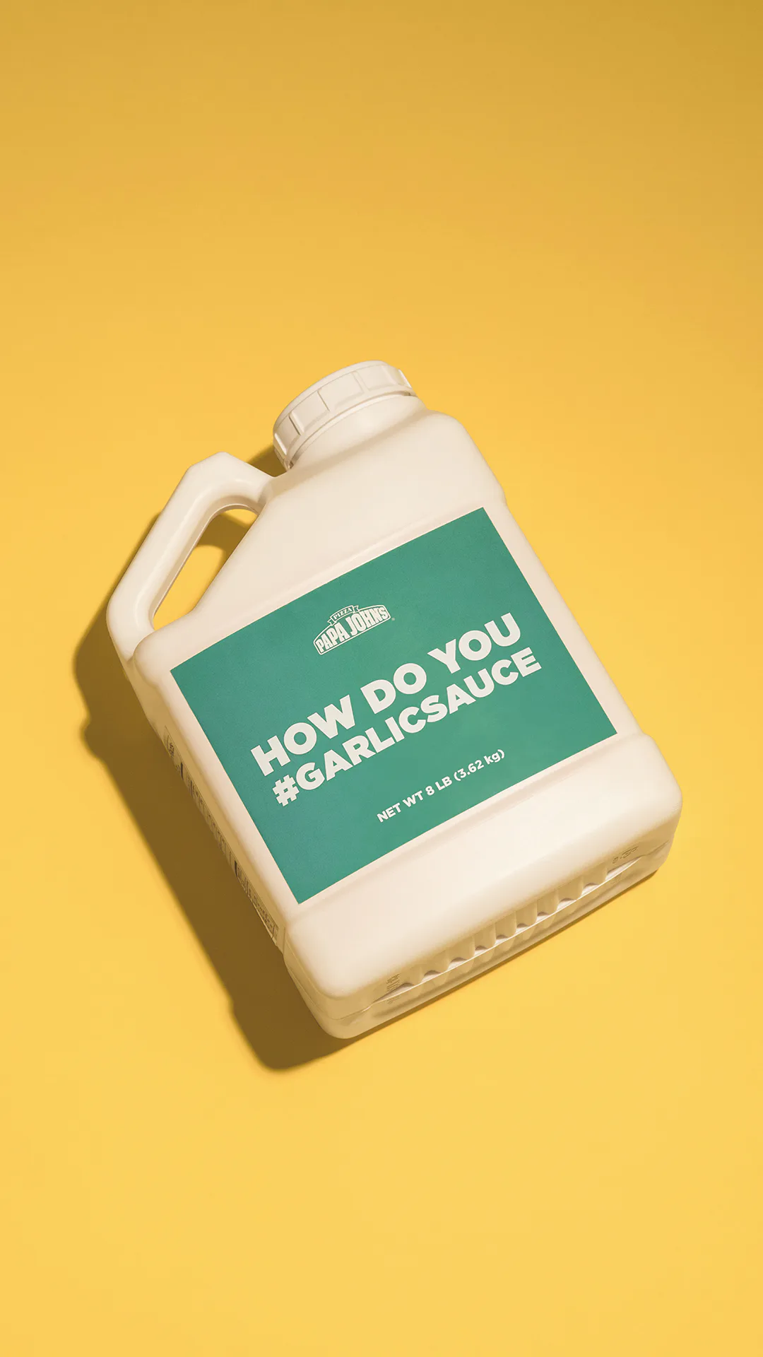 Here's Where To Buy Papa John's Garlic Sauce So You Can Put It On