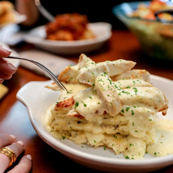 Creating Your Own Lasagna At Olive Garden Is Finally Possible & I'm So