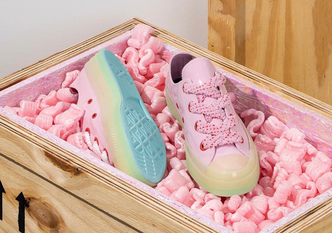 jw anderson toy converse