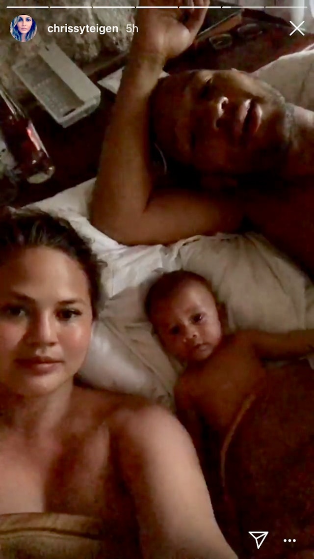 Photos Of Chrissy Teigen & John Legend With Baby Miles Are ... - 640 x 1138 jpeg 88kB