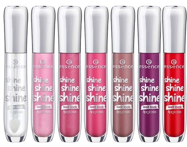 Essence lip gloss deep red love