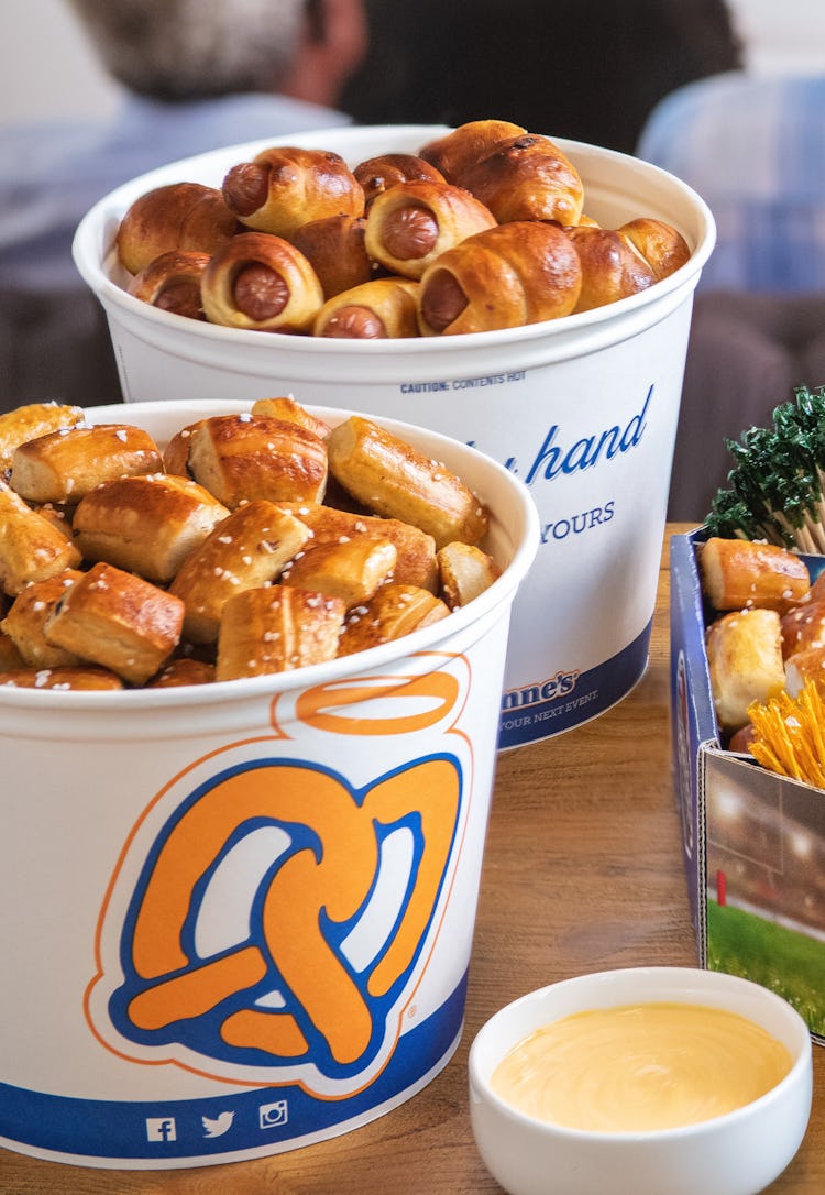 Auntie Anne’s Game Day Pretzel Pack For The 2019 Super Bowl Is The
