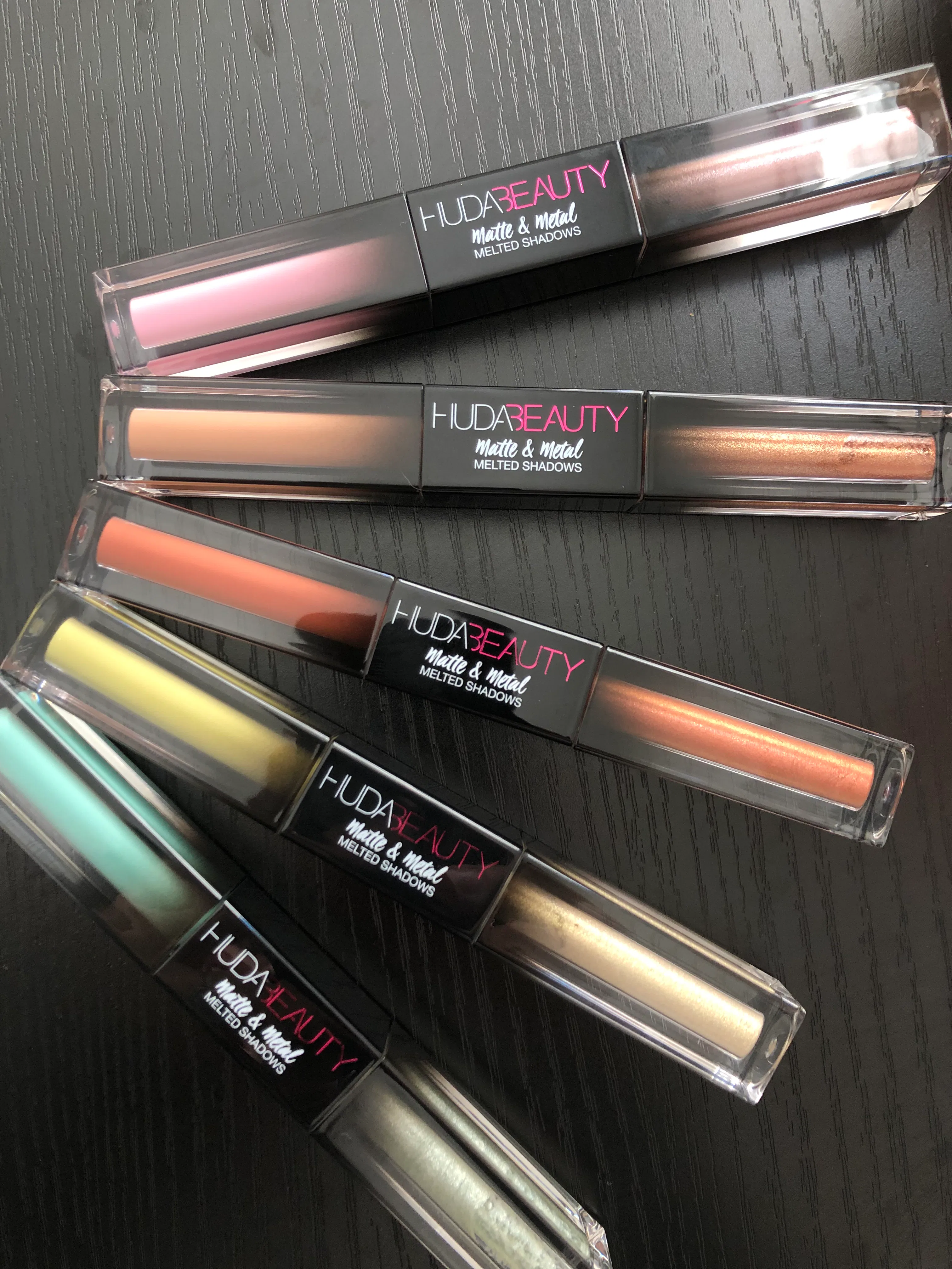 Huda Beauty Matte And Melted Shadows