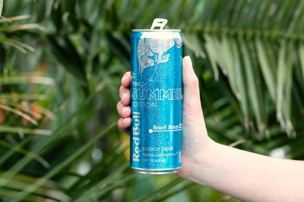 Red Bull Beach Breeze Was Für Geschmack www.elitedaily.com