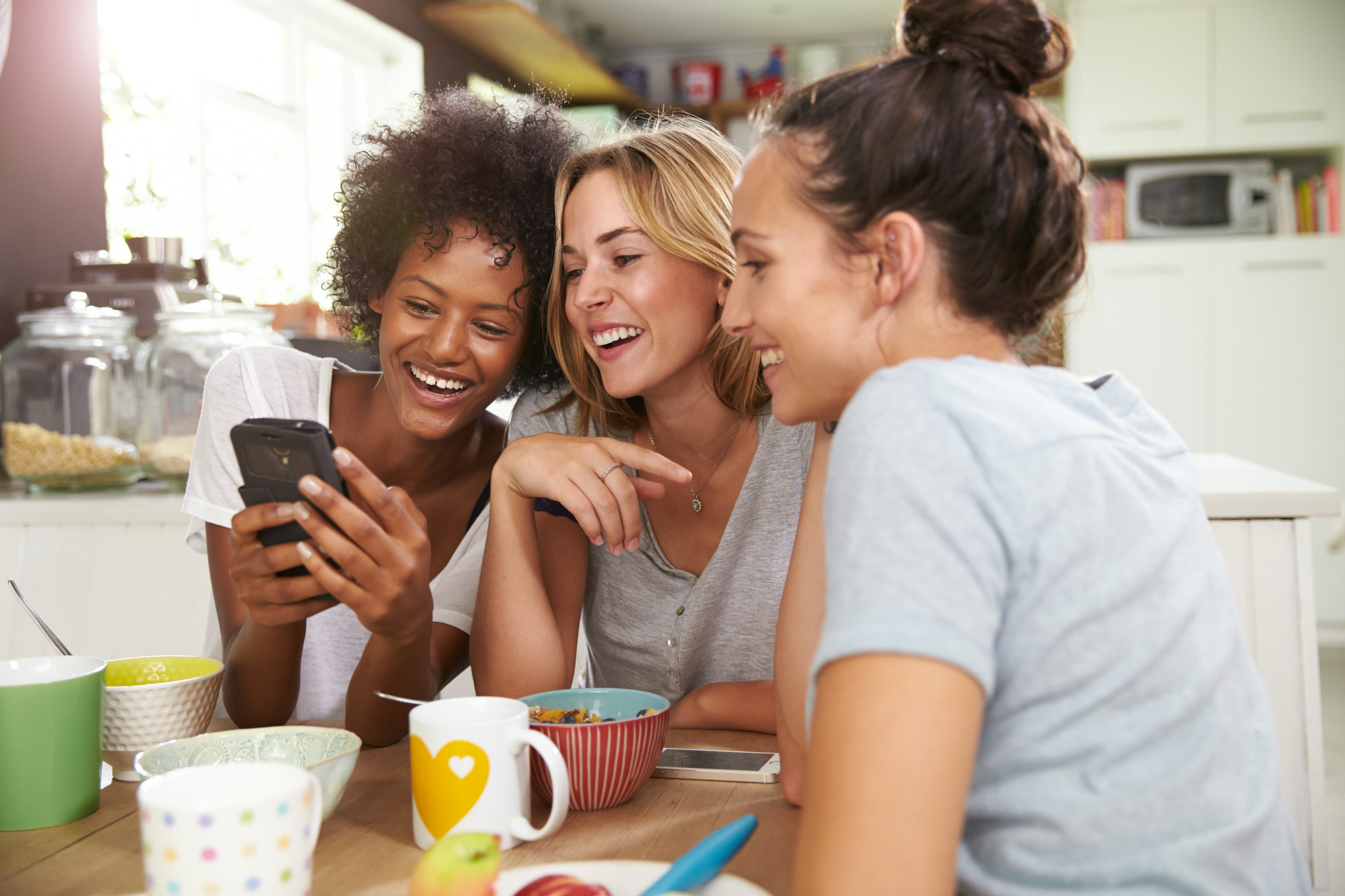 58 Group Chat Names For 3 Best Friends Because You Can T Stop Texting Your Terrific Trio