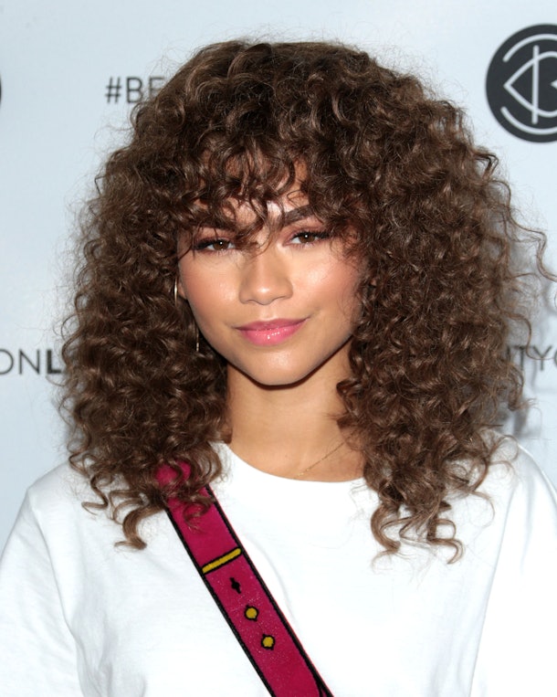 Can I Get Bangs With Curly Hair? A Hairstylist Breaks Down The Best ...