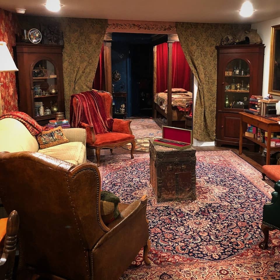 7 'Harry Potter'-Themed Airbnbs To Rent For The Most Magical Fall Vacay Yet