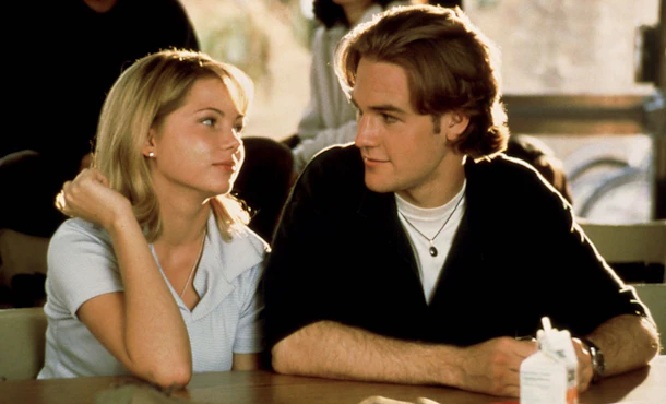 Dawson's necklace in 'Dawson's Creek' has a special meaning to James Van Der Beek.