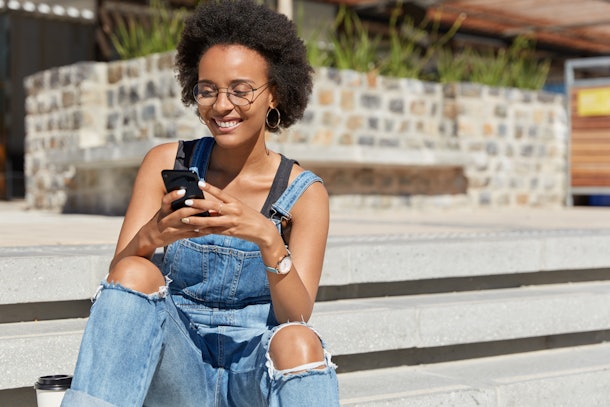 The best opening lines to use on dating apps in 2020 have a little bit of humor.